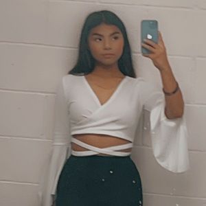 Meet your Posher, Ebony